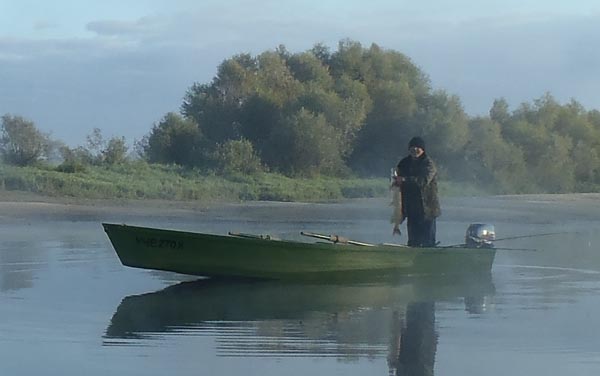 Плоскодонний алюмінієвий човен